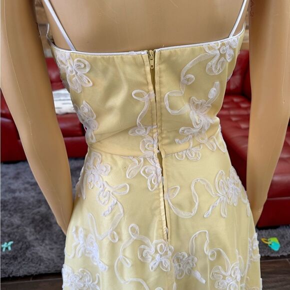 Masquerade mesh dress with 3-D floral appliqué spaghetti straps Size 9/10 EUC - Picture 9 of 16